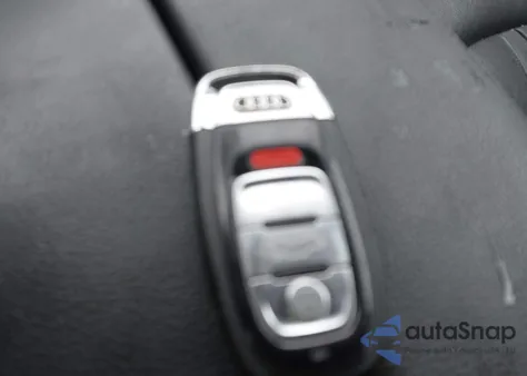 2014 Audi A8 L 4.0T z USA, uszkodzony, nr VIN WAUR2AFD6EN008595